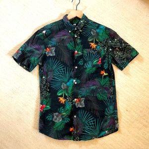 H&M Hawaiian shirt. Bird of paradise pattern